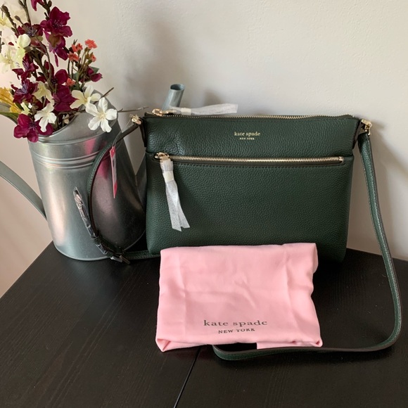 kate spade Handbags - Kate Spade Medium Crossbody♠️